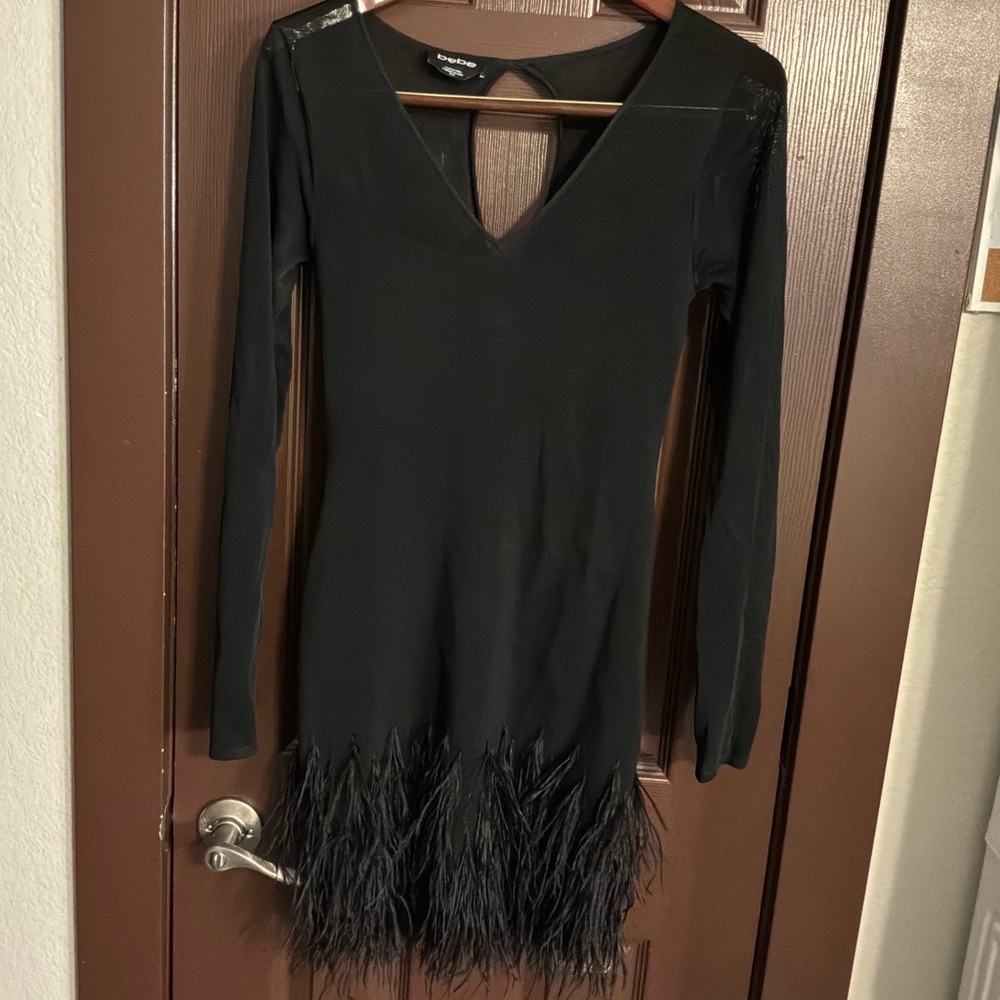 bebe Black Long-Sleeve V-Neck Dress with Feather Hem